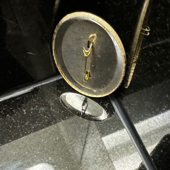 Vintage Gig Harbor, Wa Christmas Button Pin Brooch Oval Laminated 1983 - Picture 5 of 8